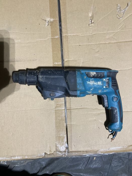 Rotopercutor Makita HR 2610 800w