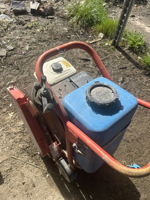 Masina de taiat asfalt 450