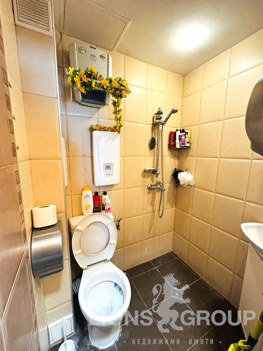 Продава се Двустаен апартамент в Варна, Изгрев - 65 кв.м за 1999 €/кв.м - Снимка #9