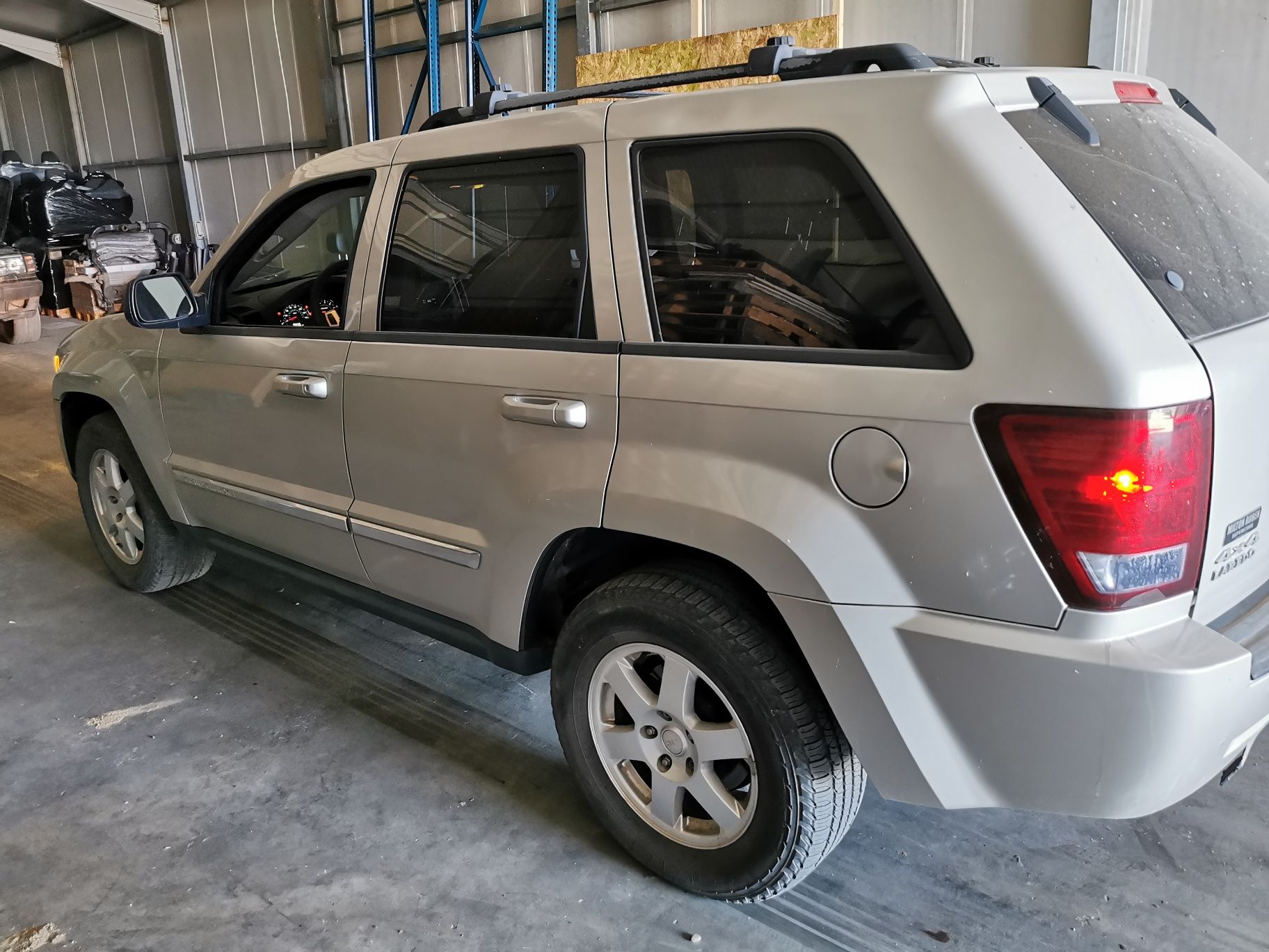 Cutie automata 3.7 benzina jeep grand cherokee 2010 stare perfecta