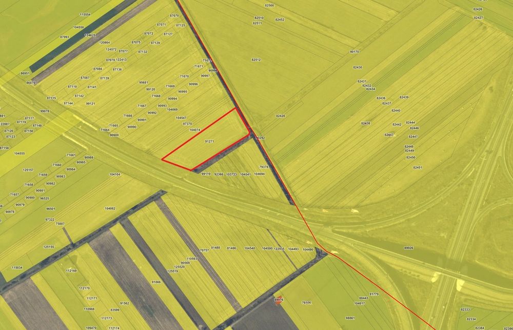 Vand teren intravilan 8323 mp, str Bega - Centura,