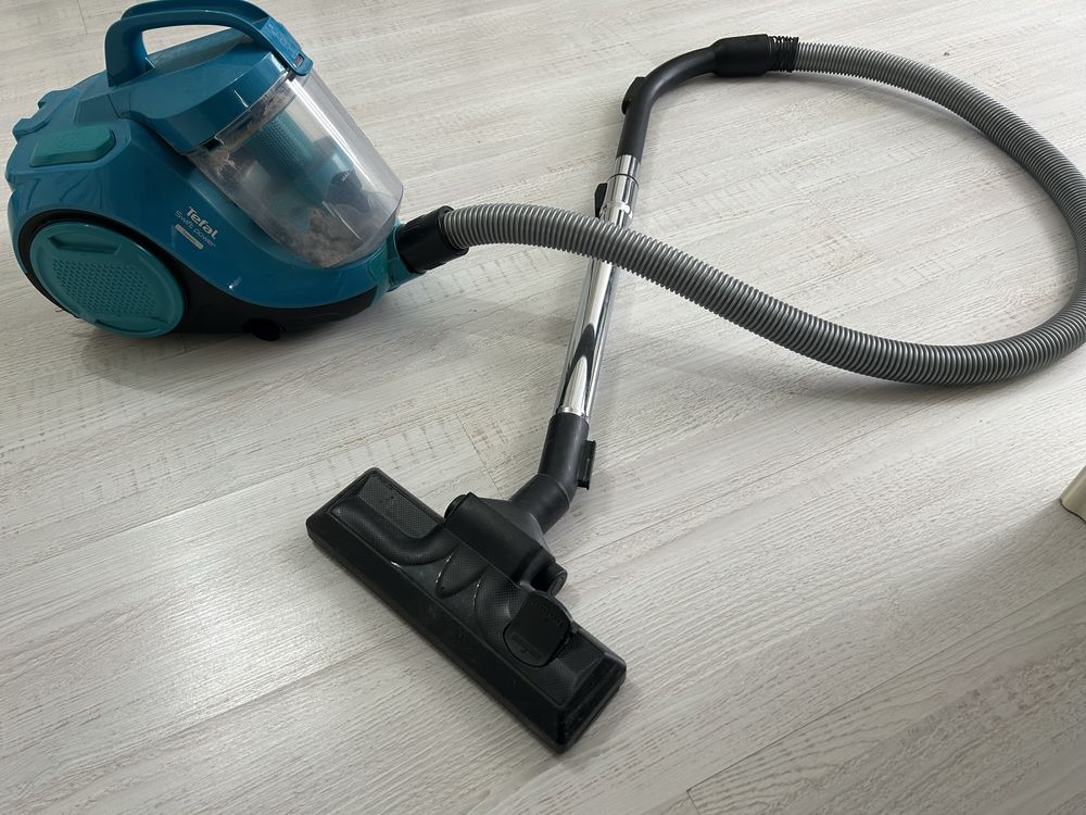 Продается Пылесос Tefal