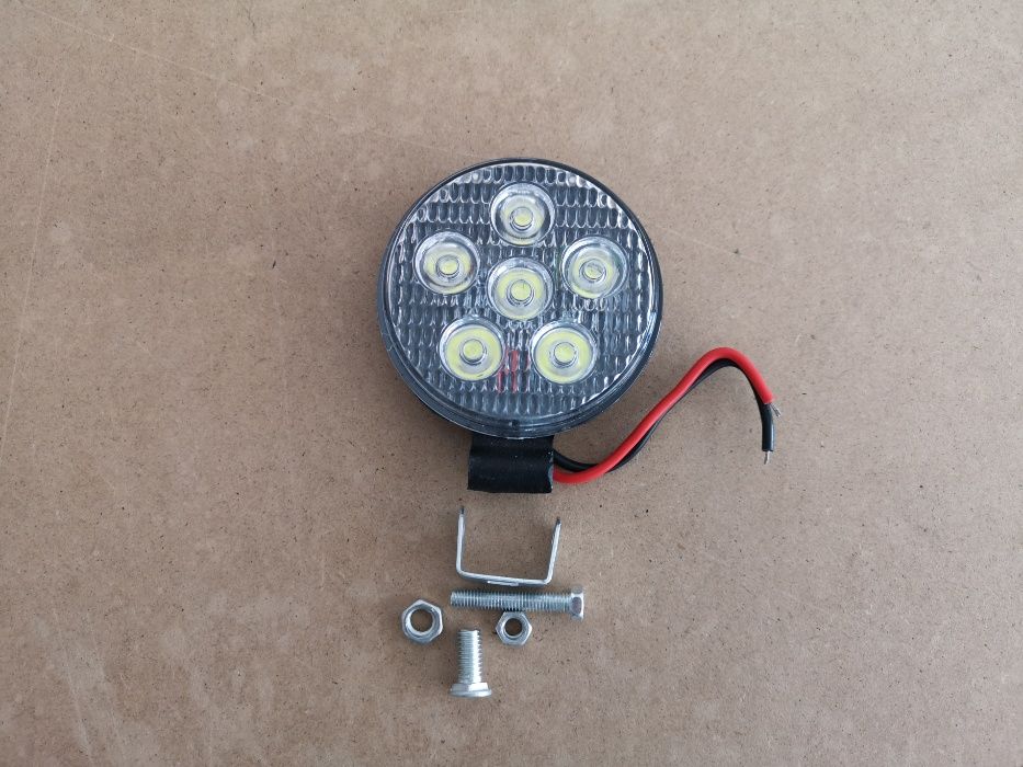 Proiector LED Mini, diametru 8cm, 18W, 6 led