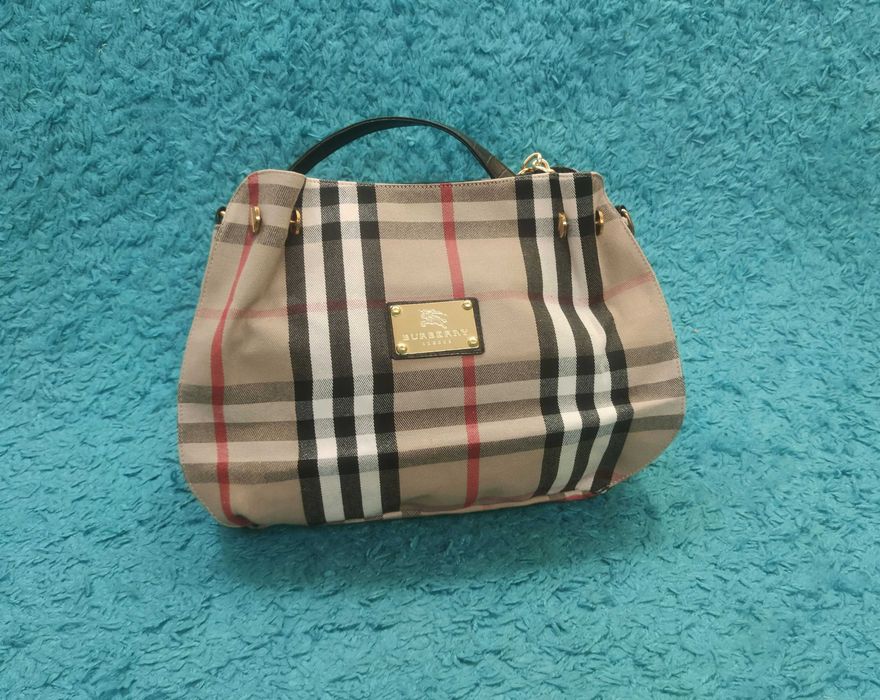 Geanta/Poseta Burberry - Model deosebit