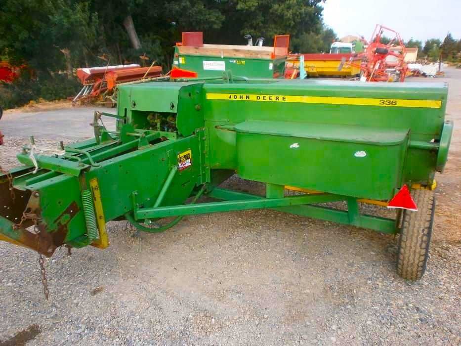 Presa John Deere 349 John Deere 339 John Deere 332 A John Deere 336