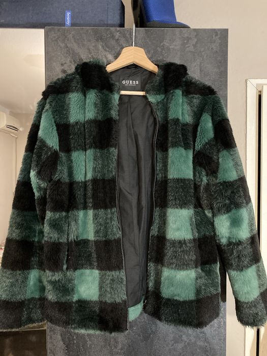 Guess дамско яке размер М