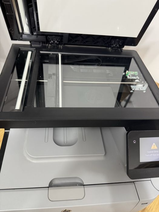 Imprimanta multifunctionala defecta HP mfp m476dn