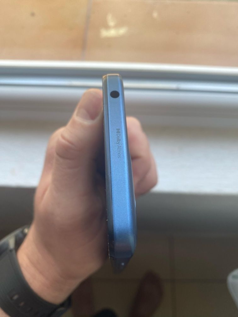 Vand Motorola g25 power fără zgârieturi arata și merge foarte bine