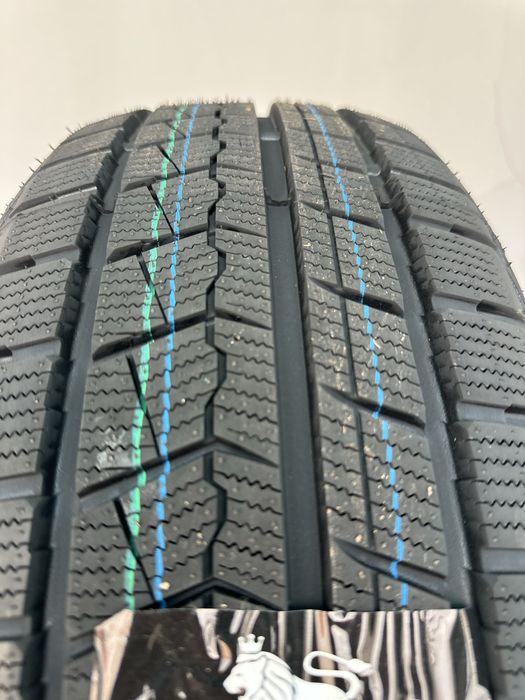 Нови зимни гуми ARIVO ARW 2 215/55R16 97H XL НОВ DOT БОРД 2155516
