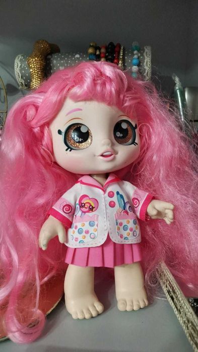 papusi cry baby, lalaloopsy stare foarte buna.