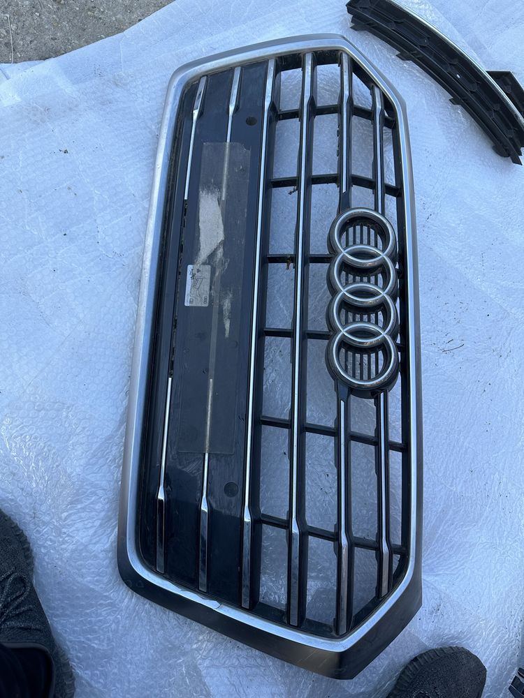 Grilă radiator audi q5.s line.cod:80a853651.c.