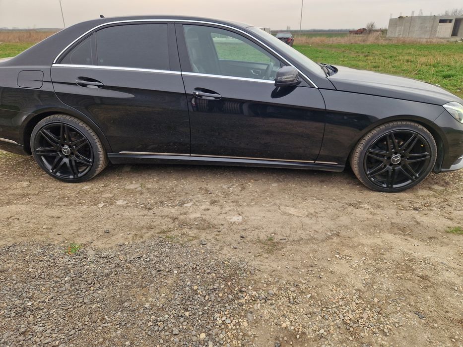 Dezmembrez Mercedes E-Class 2.2 170 cp Om651 cu Adblue 2015
