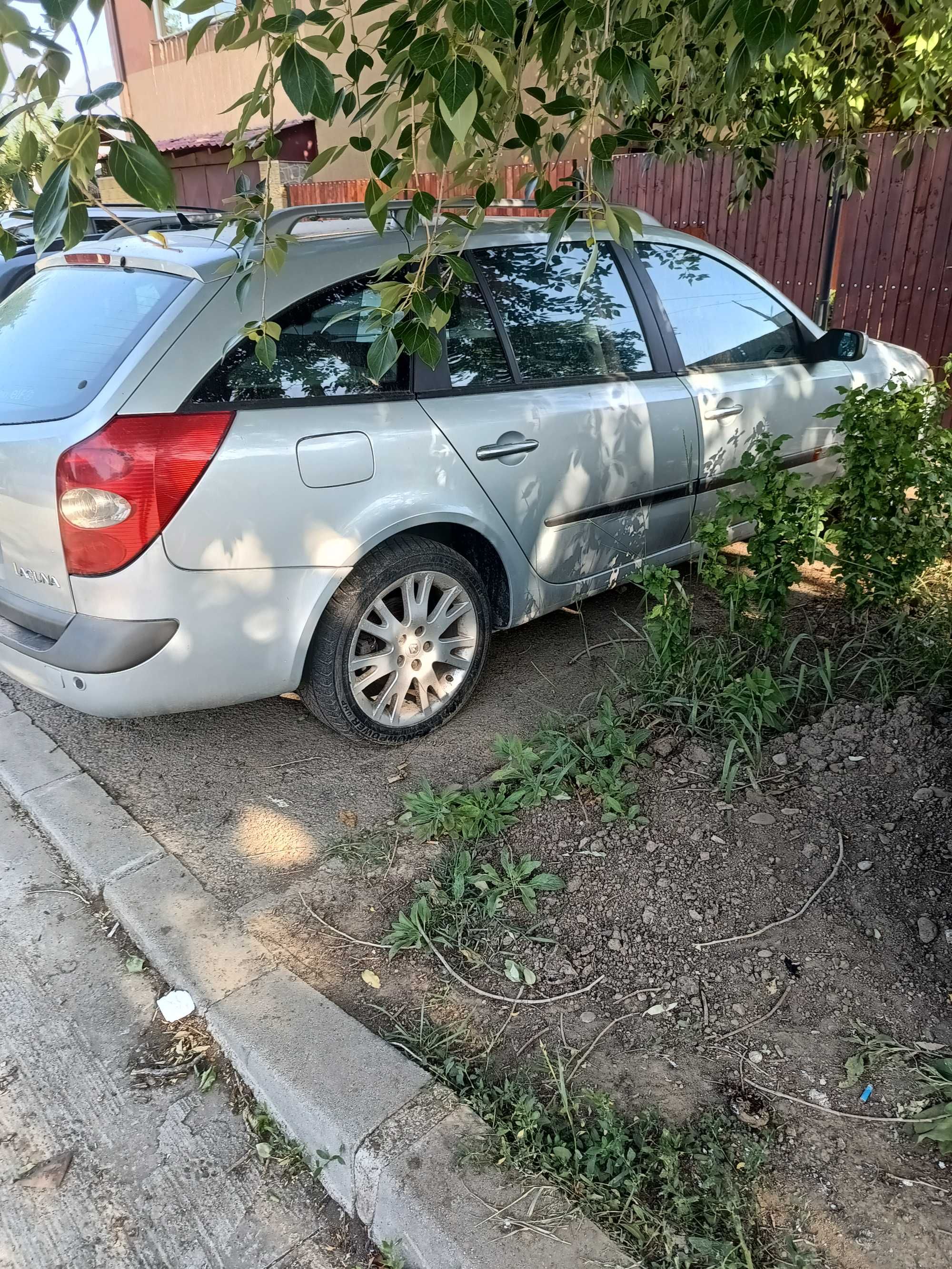 Vând Renault Laguna 2