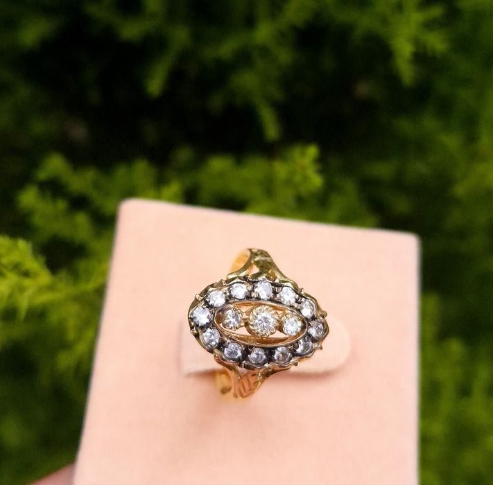Inel vechi din aur de 12K si diamante naturale