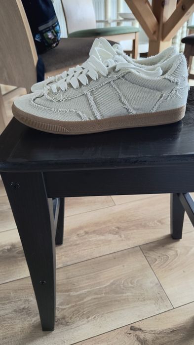 Tenisi Mango material textil