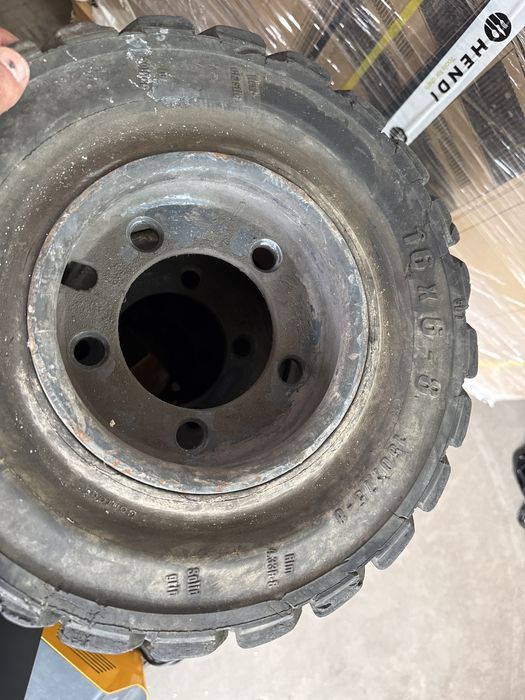 Гуми с джанти за мотокар 3.5 t STILL R60/25-30