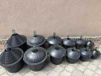 Damigeană din sticlă cu coș din plastic