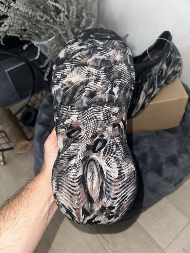 Adidas Yeezy Foam Runner MX Cinder