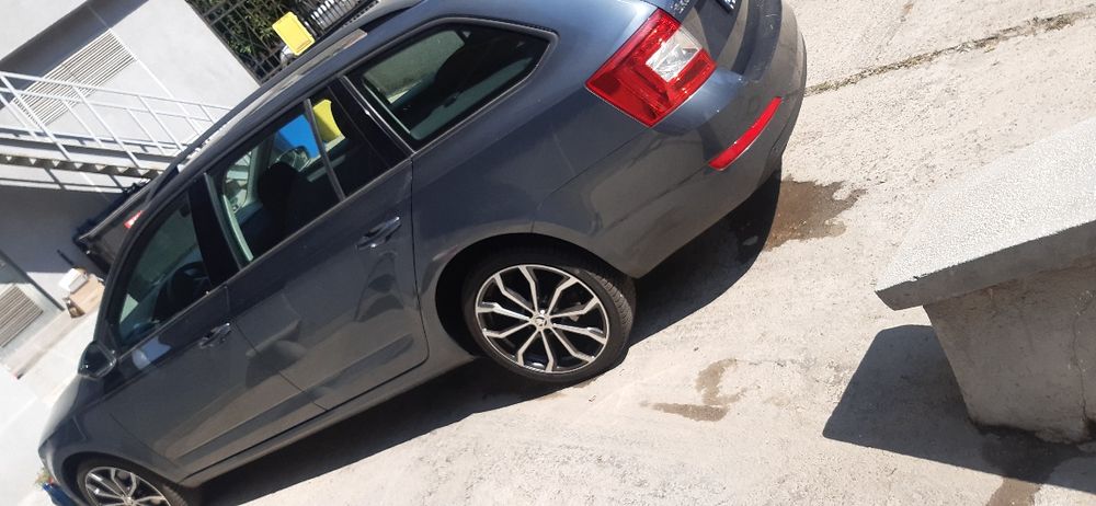 Scoda octavia 1,6 motorina