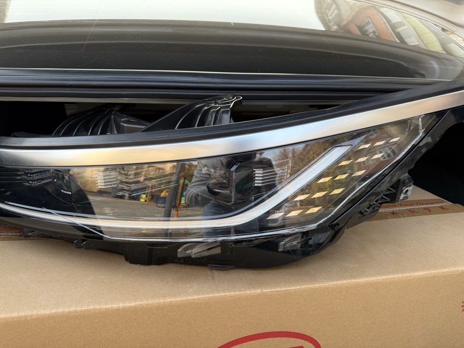 Продается левая передняя фара на BYD CHAZOR DM-I