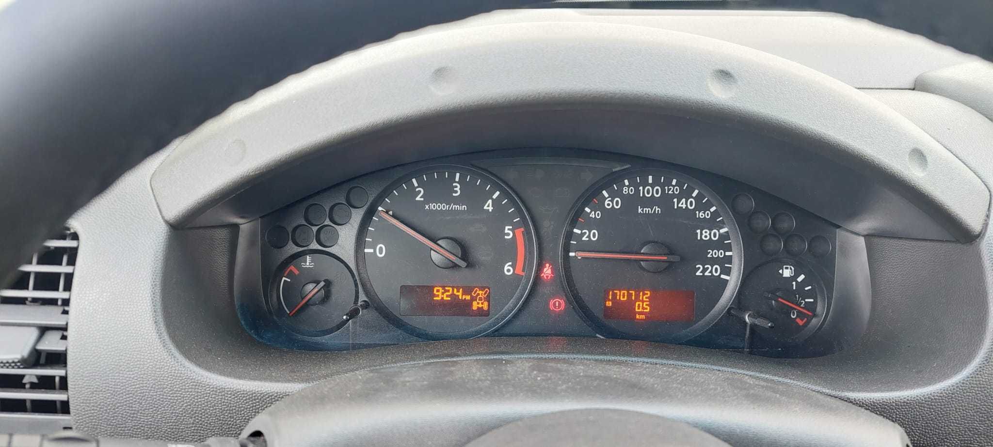Nissan Navara 2,5d 4X4