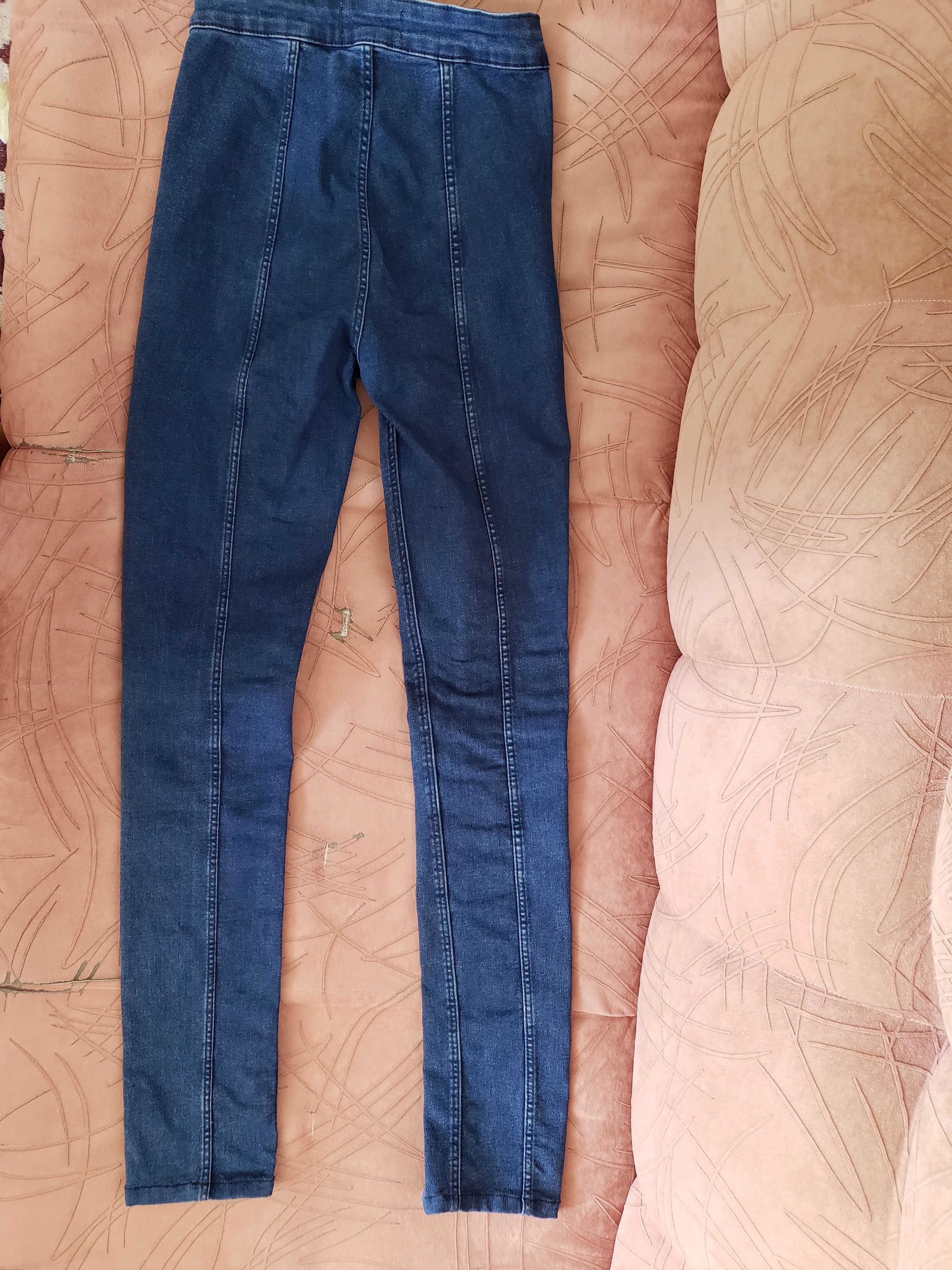 Zara дънки с цепка на крачолите