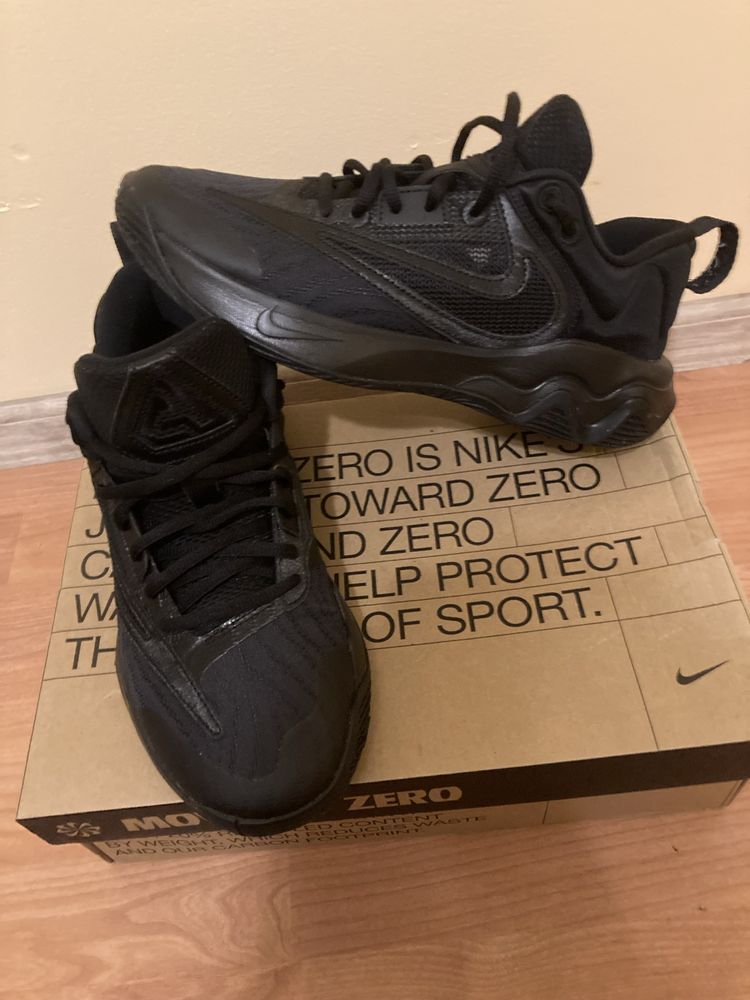 Nike номер 41/26см чисто нови
