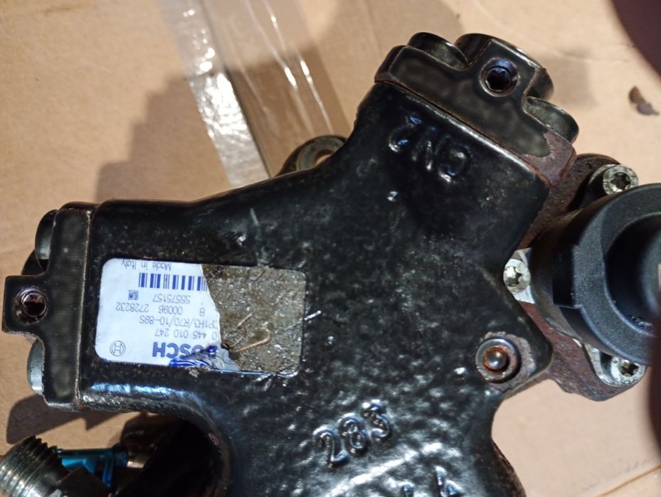 Pompa inalte pompa injectie Opel corsa d 1.3cdti meriva b 0445010247