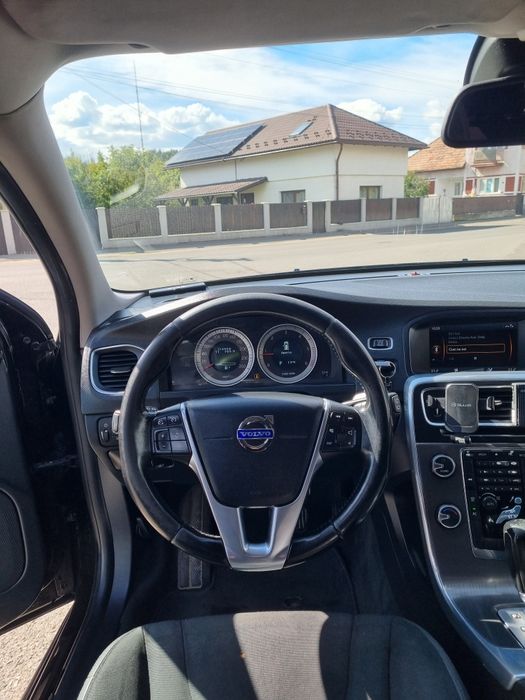 Volvo v60, 2.0 5 cilindri 163cp