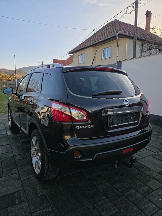 Nissan Qashqai 2.0 dCi • 2012 • Panoramic • Navi • Jante iarnă R18 •