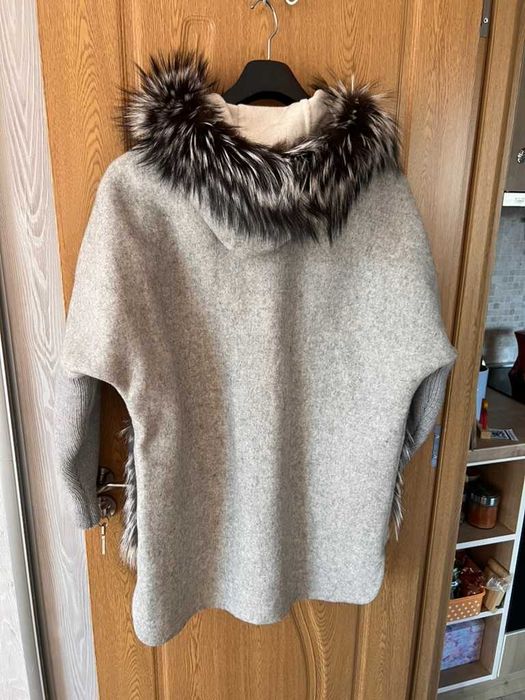 Елегантно палто от алпака и естествен косъм – стил, комфорт и топлина