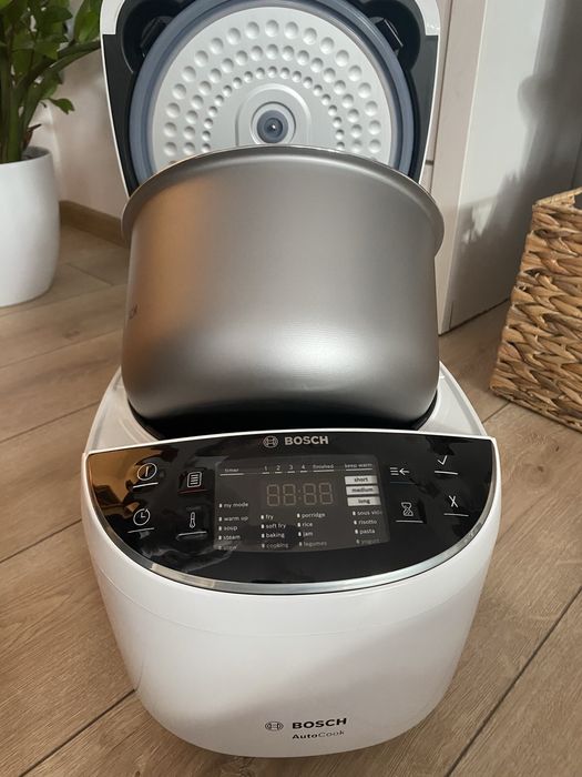 Aparat multicook Bosch Muc11w12