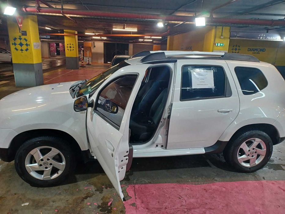 Dacia Duster 2011  4X4 - Diesel 1.5.L - 5.500 E Negociabil