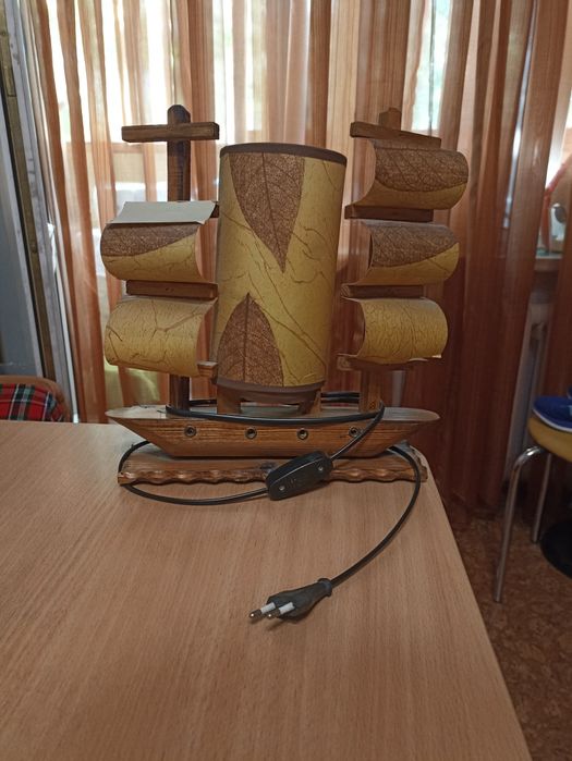 Продам светильник корабль