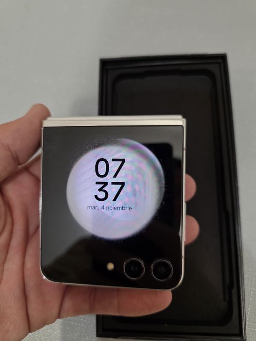 Vand samsung galaxy z flip5