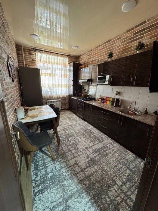 Квартира 2/2/4 "Golden House" 
Карасу-1
Ориентир 209 школа,
Пожарка