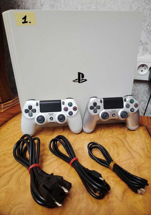 PlayStation 4 PRO (взлом версия)
