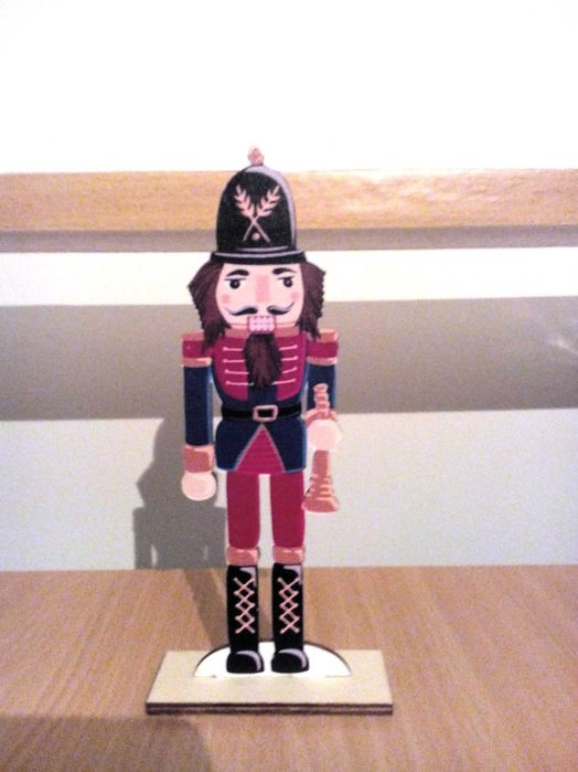 Декоративна дървена коледна елха + коледен артикул + коледни стикери