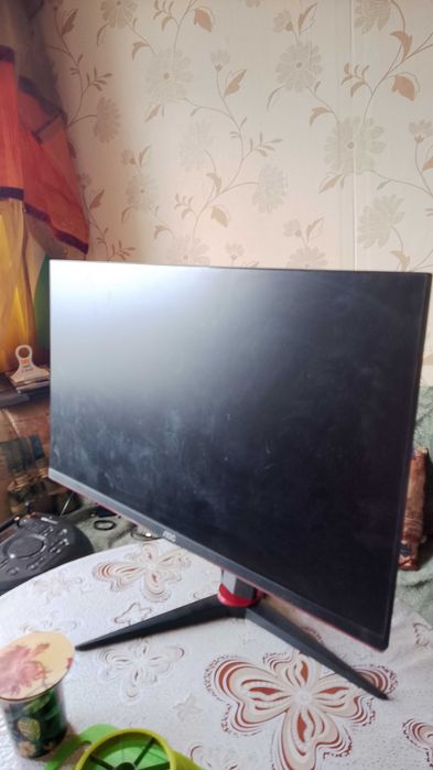 27G2 Монитор мартица екран