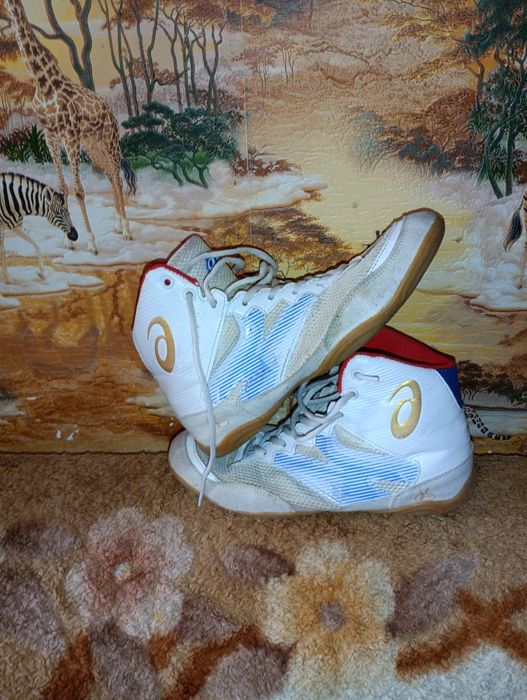 Борцовки в отличном состоянии 39 р