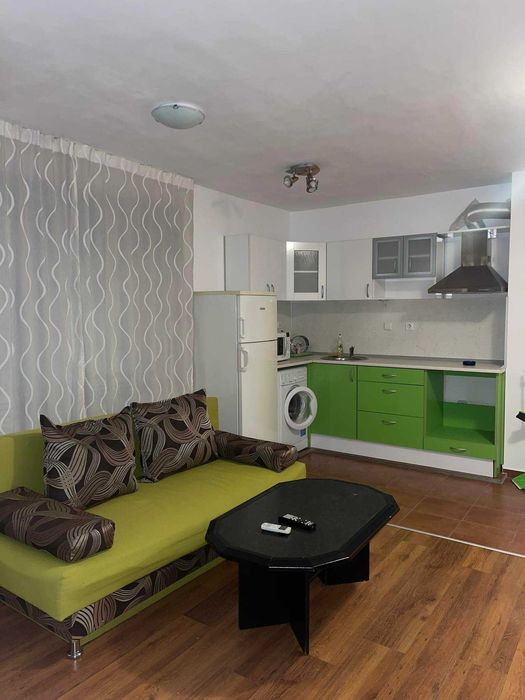 Двустаен апартамент в кв. Братя Миладинови