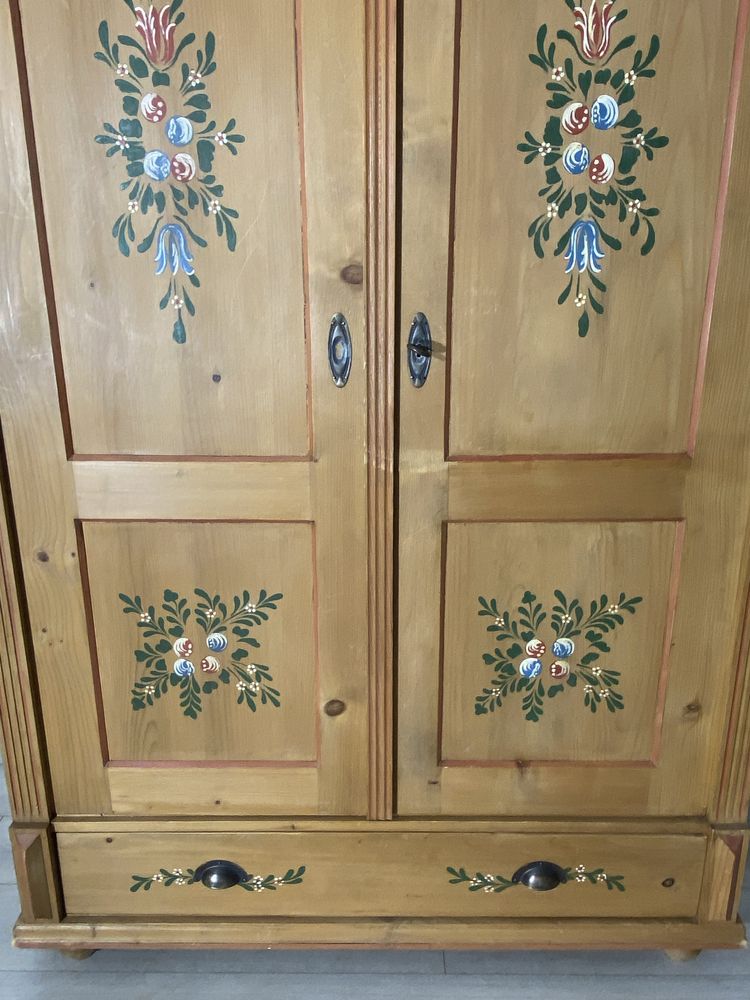 Șifonier Vintage din Lemn Masiv; Dulap de Haine pentru Dormitor