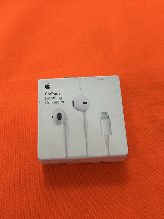 Наушник для Айфона оригнал