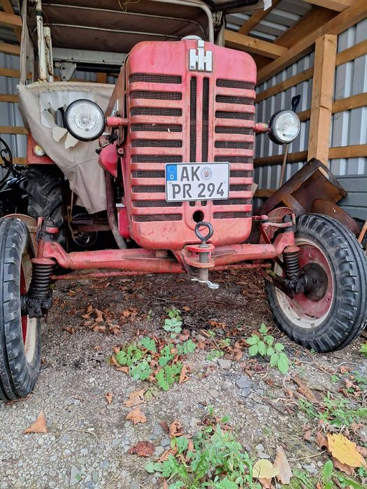 Tractor McCormick D215