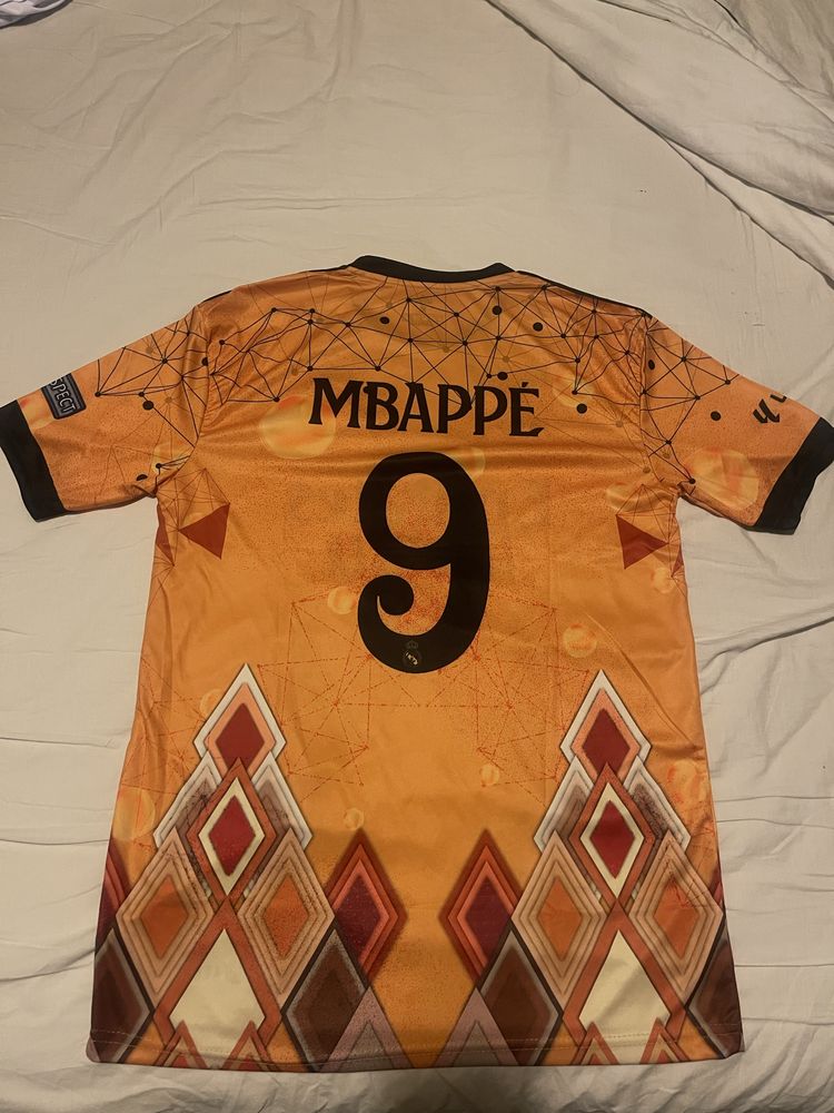 Custom тениска на Реал Мадрид-Мбапе 9-НОВА-Размер М