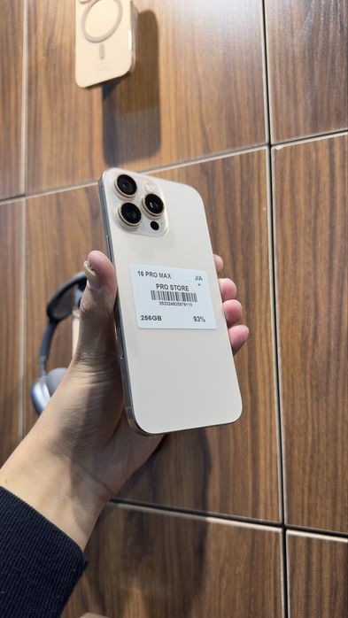 iphone 16 pro max 256gb 93% Naxt va Nasiya savdo