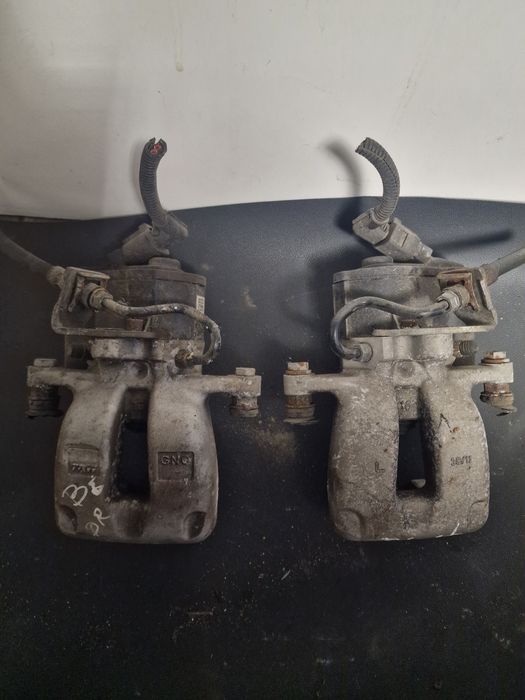 Etrieri,Etrier  electric spate Vw Passat B6