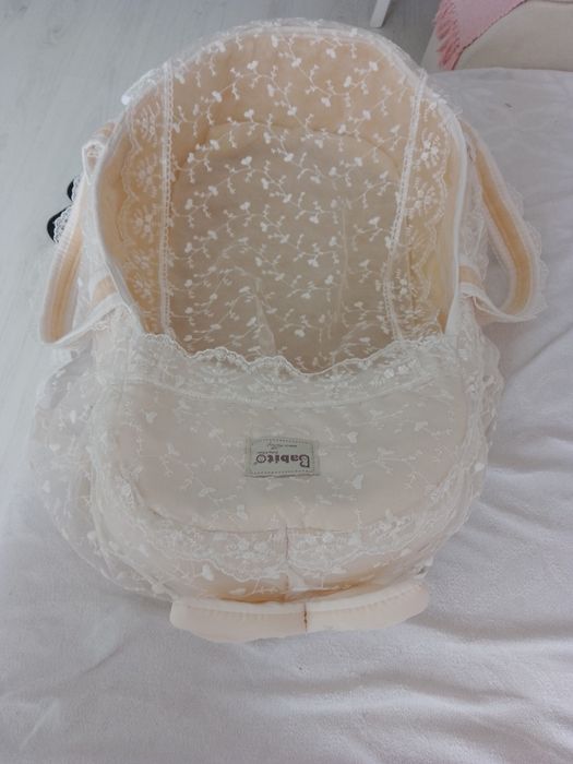 Бебешко дантелено гнездо