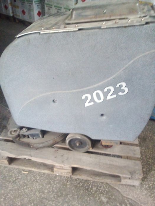 Подочистваща машина