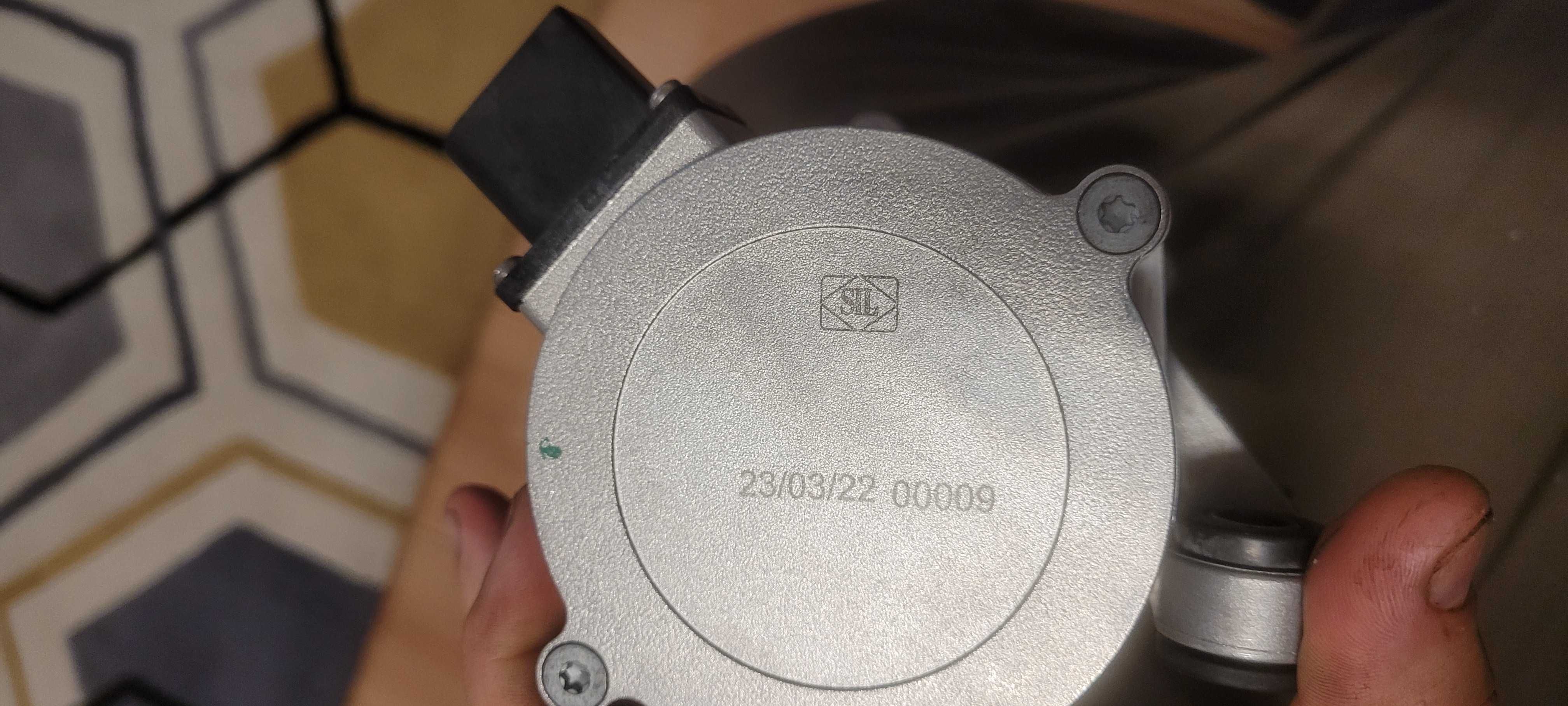 Комплект водна помпа SIL и термостат Mahle за BMW N20B20